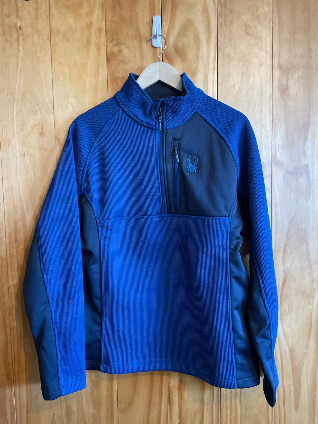 Size M Spyder Men's Long Sleeve Shirt