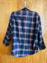 Load image into Gallery viewer, Size M Pendleton Men&#39;s Flannel
