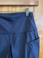 Load image into Gallery viewer, Size XS Oalka Black Women's Shorts
