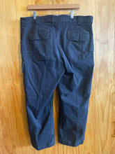 Load image into Gallery viewer, Size 40 Duluth Trading Men&#39;s Pants
