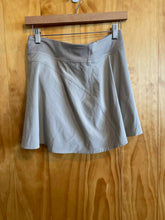 Load image into Gallery viewer, Size 10 Lululemon Beige Skirt

