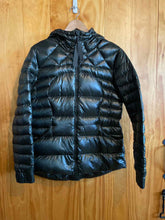 Load image into Gallery viewer, Lululemon Grey Women's Light Jacket
