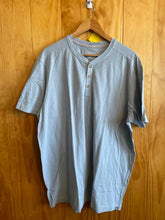 Load image into Gallery viewer, Size TXL Eddie Bauer Men's Short Sleeve Shirt
