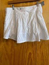 Load image into Gallery viewer, Size 10 Lululemon White Skirt

