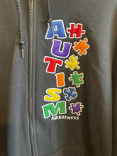 Load image into Gallery viewer, Mens Size XL Gildan Men's Hoodie
