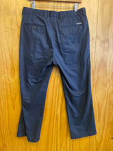 Load image into Gallery viewer, Size 32 Eddie Bauer Men's Pants

