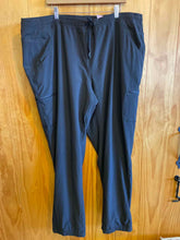 Load image into Gallery viewer, Size 24 Eddie Bauer Black Women's Pants
