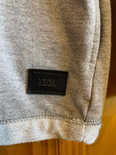Load image into Gallery viewer, Size Small Charles River Apparel Men&#39;s Sweater &amp; Sweatshirt
