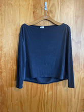 Load image into Gallery viewer, Size Small Lululemon Black Women&#39;s Long Sleeve Shirt
