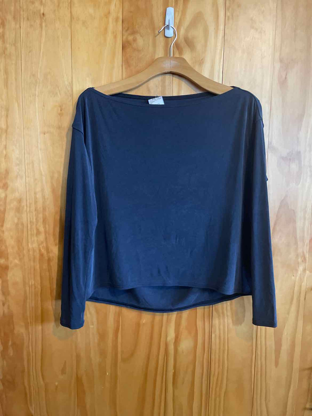 Size Small Lululemon Black Women's Long Sleeve Shirt