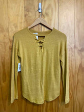 Load image into Gallery viewer, Size L Tommy Bahama White Women's Fleece Sweatshirt
