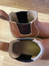 Load image into Gallery viewer, Red Wing Brown Boots
