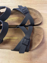 Load image into Gallery viewer, Women's Shoe Size 40 Birkenstock Black Sandals
