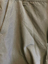 Load image into Gallery viewer, Size 34 Lululemon Men's Shorts
