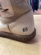 Load image into Gallery viewer, born Tan Boots
