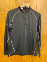 Load image into Gallery viewer, Size Unknown Mountain Hardwear Black Women's Long Sleeve Shirt
