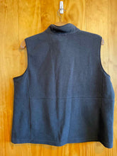 Load image into Gallery viewer, Size XXL LL Bean Men's Vest
