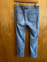 Load image into Gallery viewer, Size 8 Duluth Trading Blue Women's Jeans
