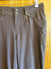 Load image into Gallery viewer, Size 6 Eddie Bauer Brown Women's Pants

