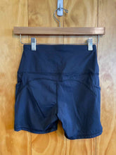 Load image into Gallery viewer, Size XS Oalka Black Women's Shorts
