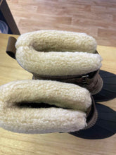 Load image into Gallery viewer, Women&#39;s Shoe Size 8 L.L. Bean Brown Women&#39;s Winter Boots
