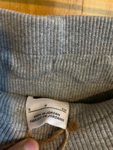 Load image into Gallery viewer, Size Small Nike Grey Women's Sweatpants
