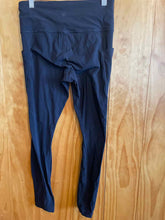 Load image into Gallery viewer, Size S Athleta Black Women's Leggings
