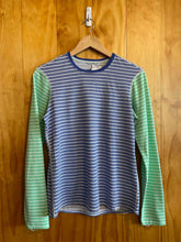 Load image into Gallery viewer, Size M Patagonia Blue Women's Long Sleeve Shirt
