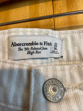 Load image into Gallery viewer, Size 14 Abercrombie &amp; Fitch Cream Women's Pants

