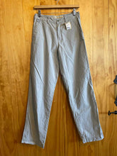 Load image into Gallery viewer, Size 4 Tall Cabelas Grey Women&#39;s Pants
