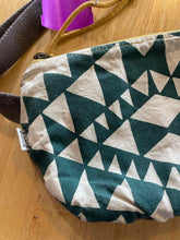Load image into Gallery viewer, Rachel &amp; Elise Travel Bag
