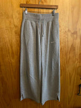 Load image into Gallery viewer, Size Small Nike Grey Women's Sweatpants
