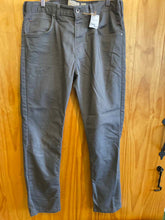 Load image into Gallery viewer, Size 34 Patagonia Men's Pants
