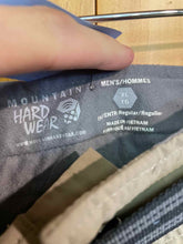 Load image into Gallery viewer, Size XL Mountain Hardwear Men's Pants
