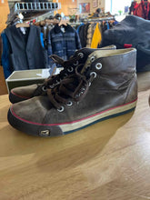 Load image into Gallery viewer, Shoe Size 8 Keen Brown Casual Shoes
