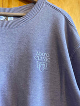 Load image into Gallery viewer, Size Large Camp David Purple Women's Sweater &amp; Sweatshirt
