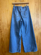 Load image into Gallery viewer, Size Small Rewash Blue Women's Jeans
