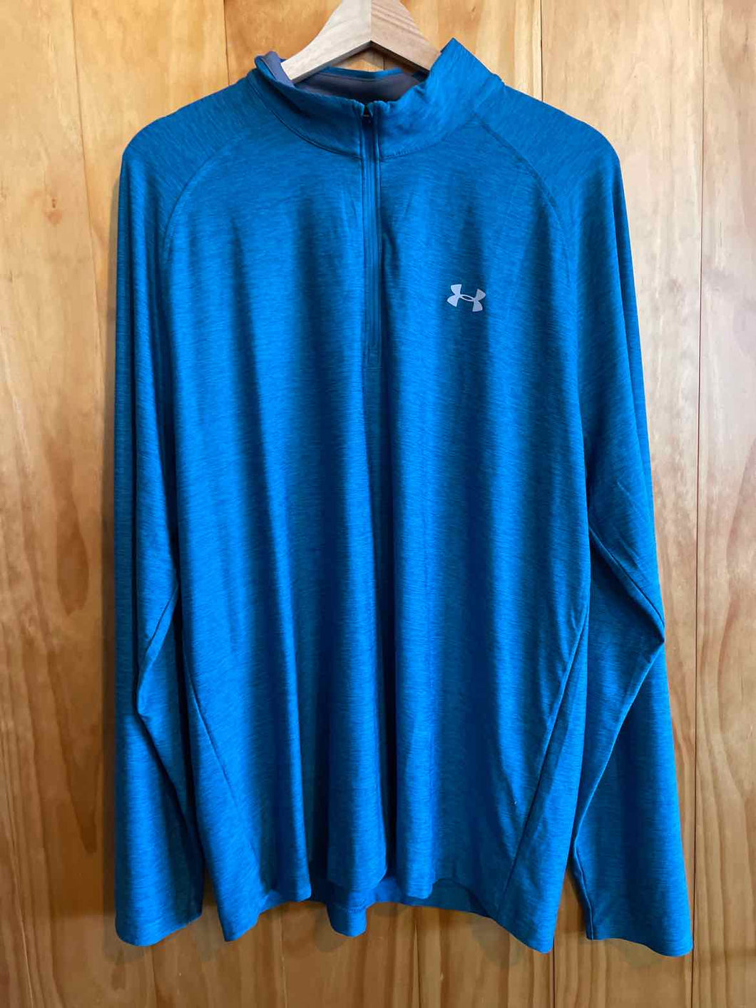 Size Large Under Armour Men's Long Sleeve Shirt