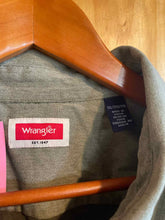 Load image into Gallery viewer, Size XXXL Wrangler Men's Long Sleeve Shirt
