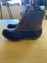 Load image into Gallery viewer, Shoe Size 7.5 Sperry Brown Boots

