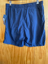 Load image into Gallery viewer, Size Large White Sierra Men's Shorts
