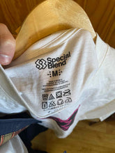 Load image into Gallery viewer, Size M Special Blend Men's Long Sleeve Shirt
