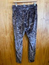 Load image into Gallery viewer, Size 8 Lululemon Brown Women's Pants
