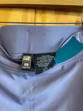 Load image into Gallery viewer, Size M 32 cool Purple Skort
