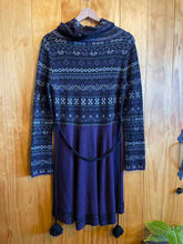 Load image into Gallery viewer, Size M Krimson Klover Purple Women&#39;s Sweater &amp; Sweatshirt
