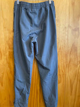 Load image into Gallery viewer, Size Small New Balance Grey Women's Pants
