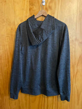 Load image into Gallery viewer, Size M 10 Tree Men's Sweater &amp; Sweatshirt
