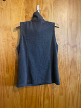 Load image into Gallery viewer, Size Small Columbia Grey Women's Vest
