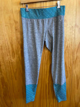 Load image into Gallery viewer, Size Large Asics Grey Women's Leggings
