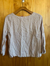 Load image into Gallery viewer, Size Large Artisan NY White Women&#39;s Long Sleeve Shirt
